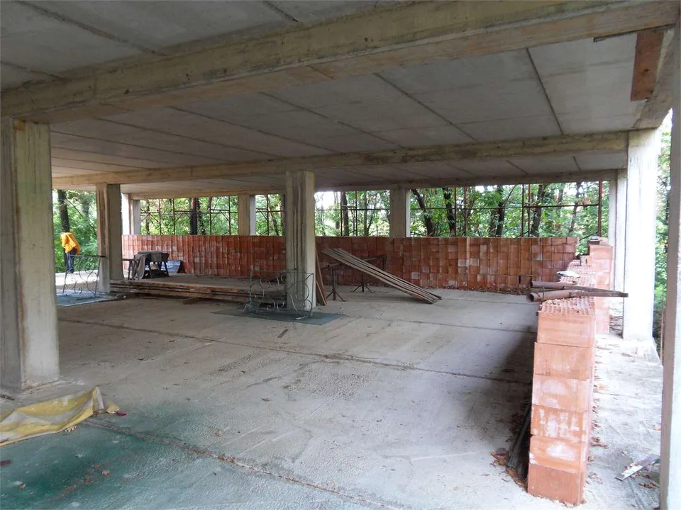 Exclusive real estate development opportunity with panoramic views – photo 11 of 13