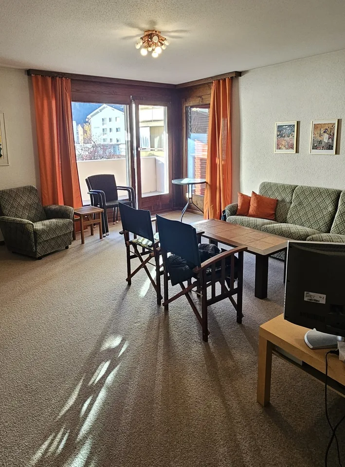 Appartamento di 3,5 locali situato in una zona tranquilla a Steg VS - disponibile per l'occupazione immediata