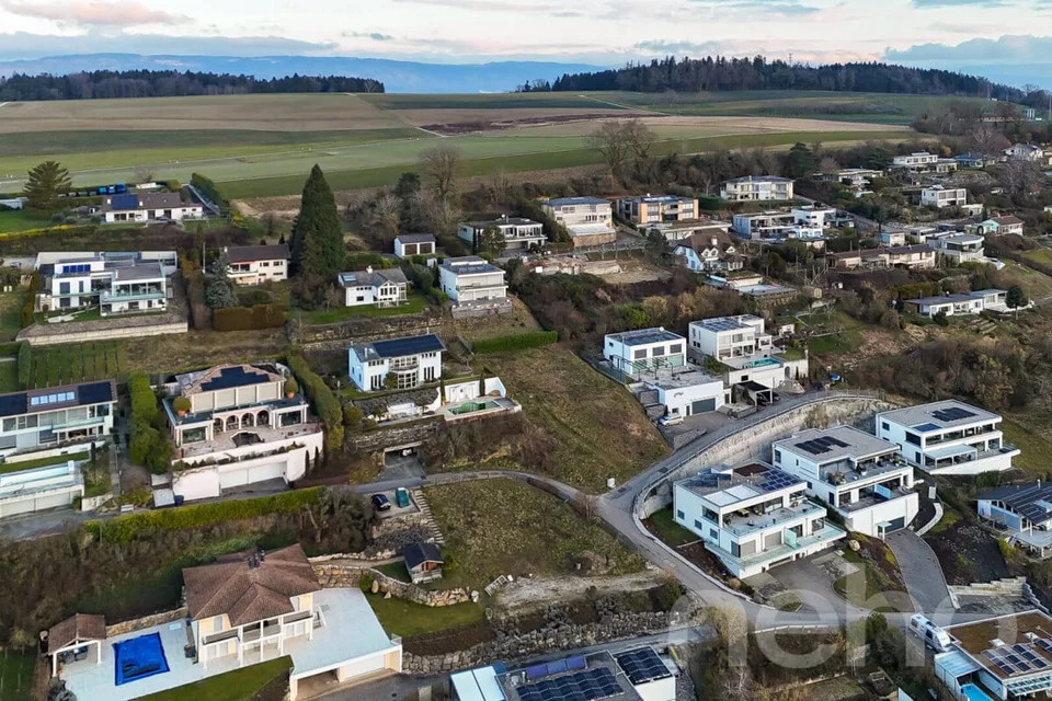 Architektenvilla mit Panoramablick auf den See und die Berge – Foto 19 von 21