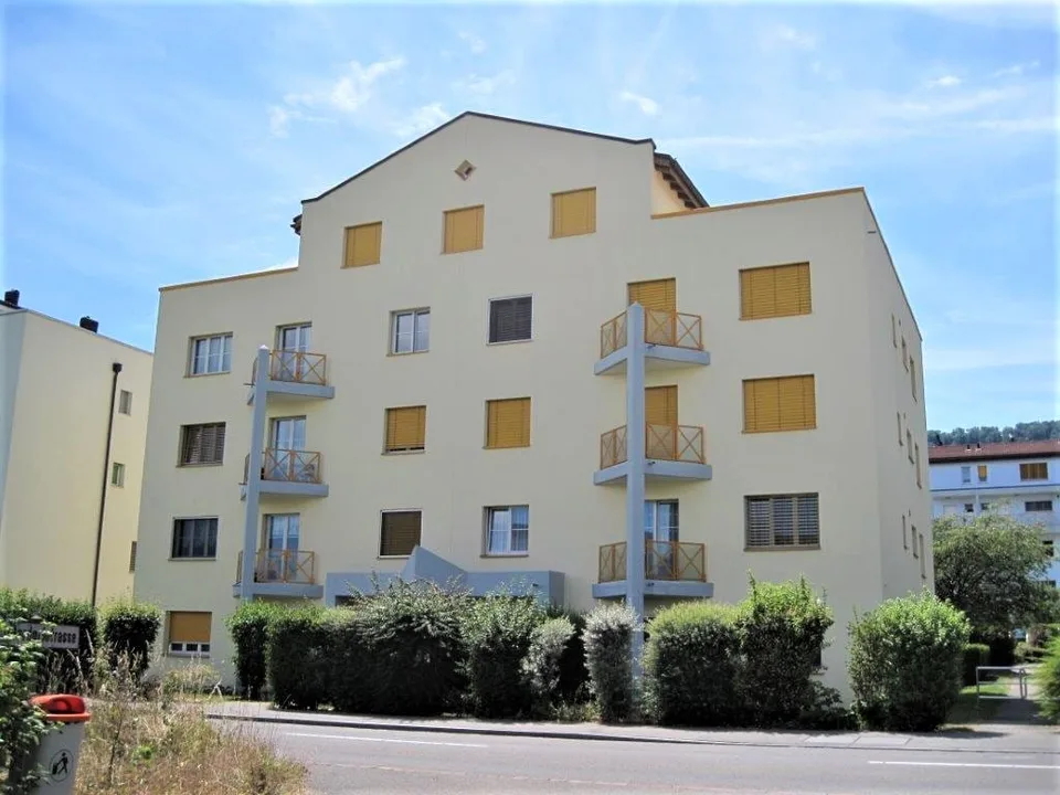 4.5-Zimmer-Attikawohnung mit 147 m² Terrassenfläche