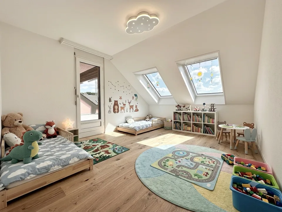 Appartamento attico ristrutturato di 5,5 locali con vista panoramica a Küngoldingen