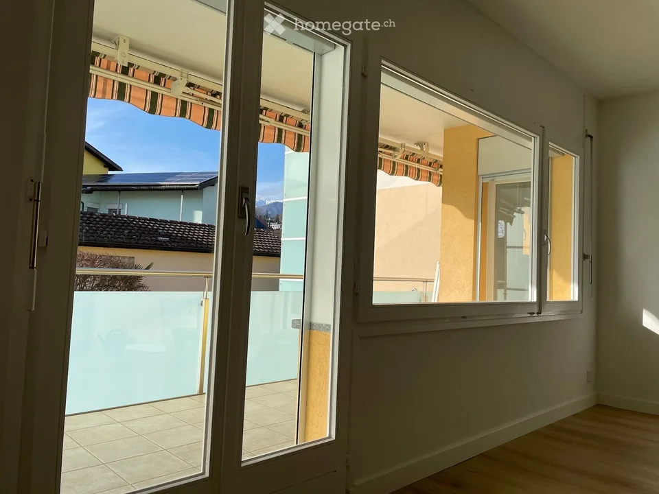 Elegante appartamento 3.5 locali ristrutturato con terrazza e giardino ad Ascona