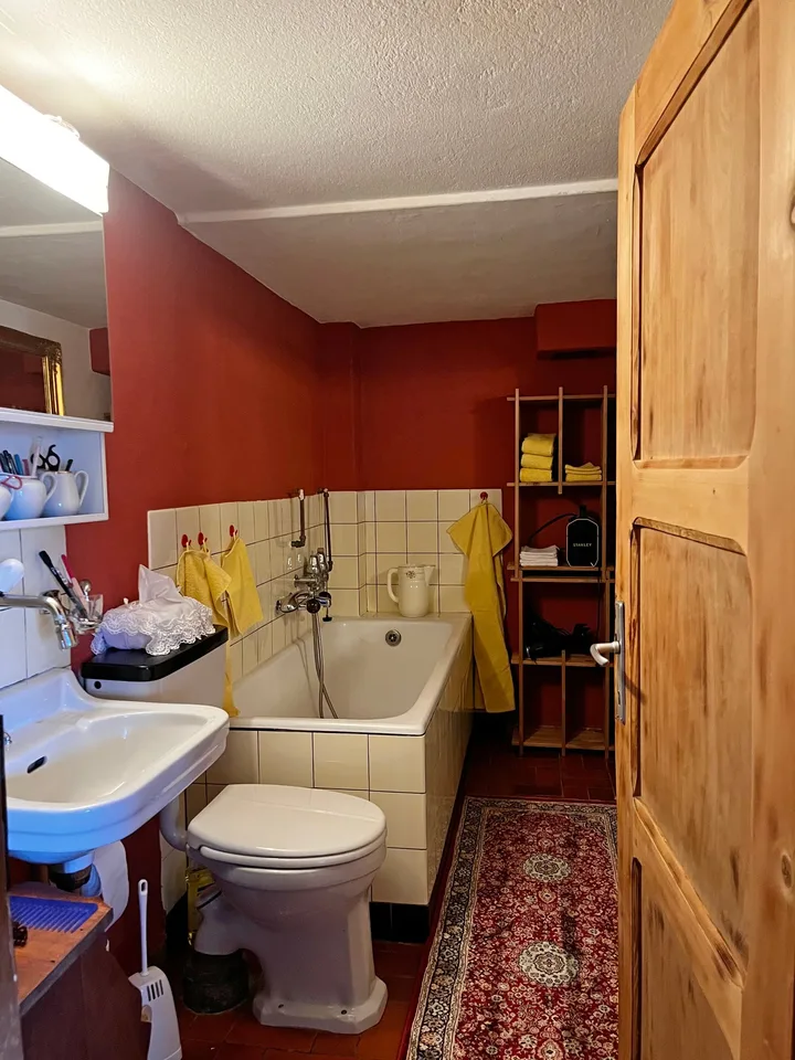 Casa colonica con due fabbricati e panorama montano a Rabius – foto 12 di 20
