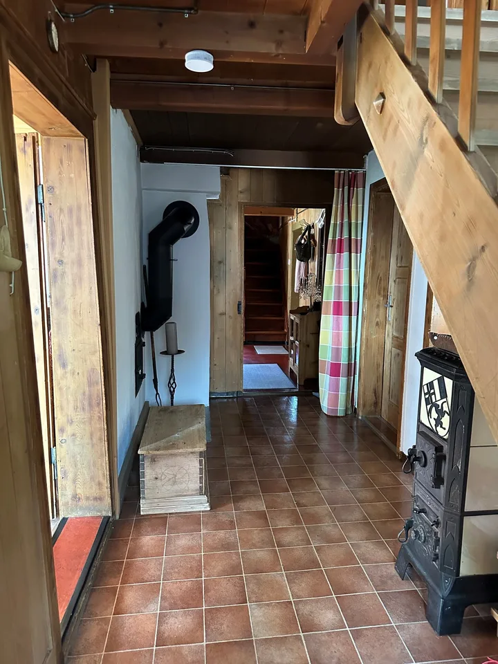 Casa colonica con due fabbricati e panorama montano a Rabius – foto 17 di 20