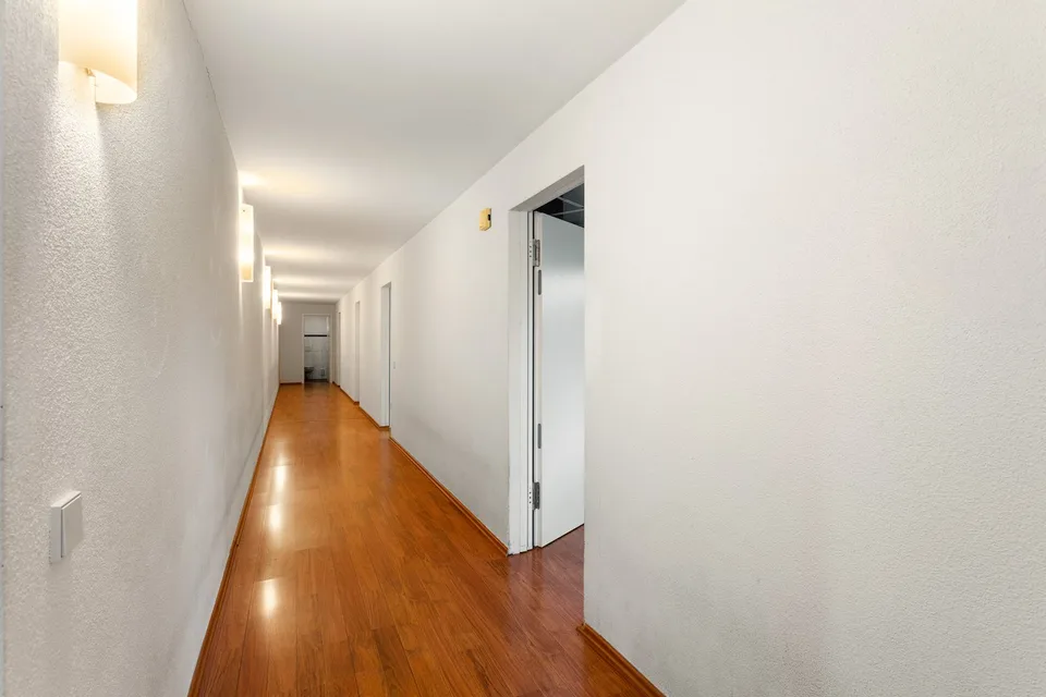 Exclusive Property - Living and Working Under One Roof – photo 6 of 8