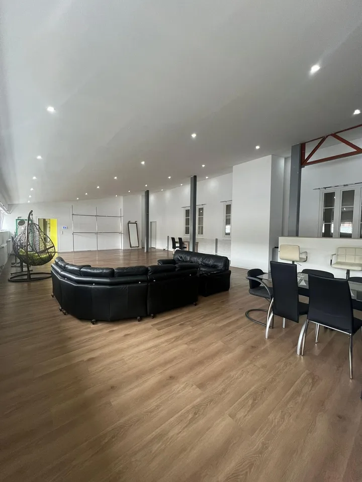 Espace commercial moderne à Kriens - disponible immédiatement