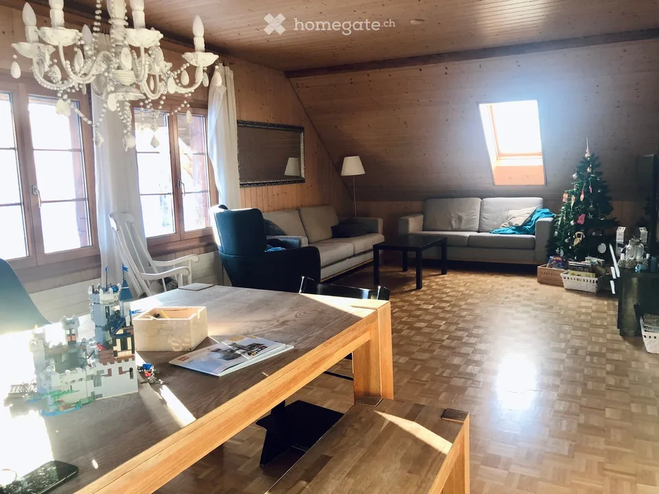 Charming 3.5-room attic apartment in a quiet location in Rüedisbach