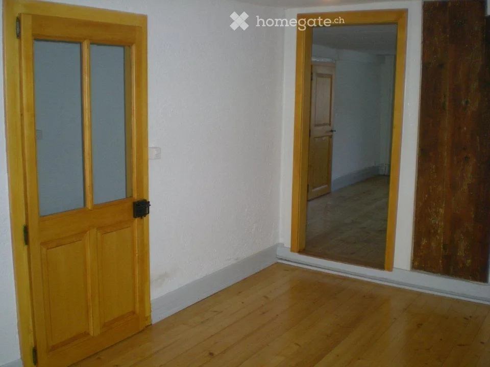 Sympathische 3 1/2 Zimmer Wohnung 85 m2 in ruhiger Lage/3. Etage