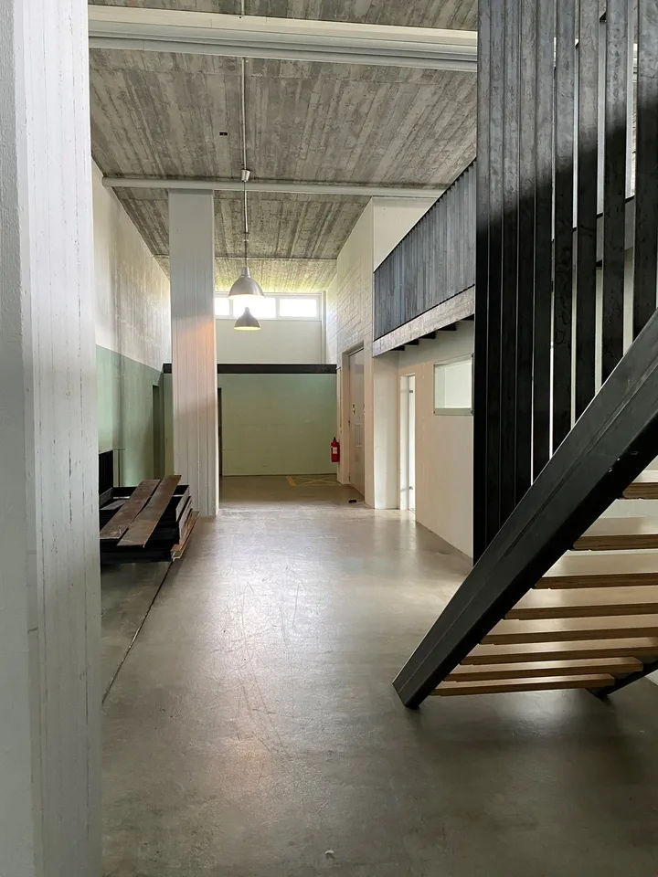 „Arbeiten am Rhein“ urbane 370m2 Bürofläche in ehe. Fabrikgebäude