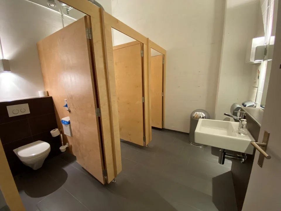 „Arbeiten am Rhein“ urbane 370m2 Bürofläche in ehe. Fabrikgebäude – Foto 12 von 20