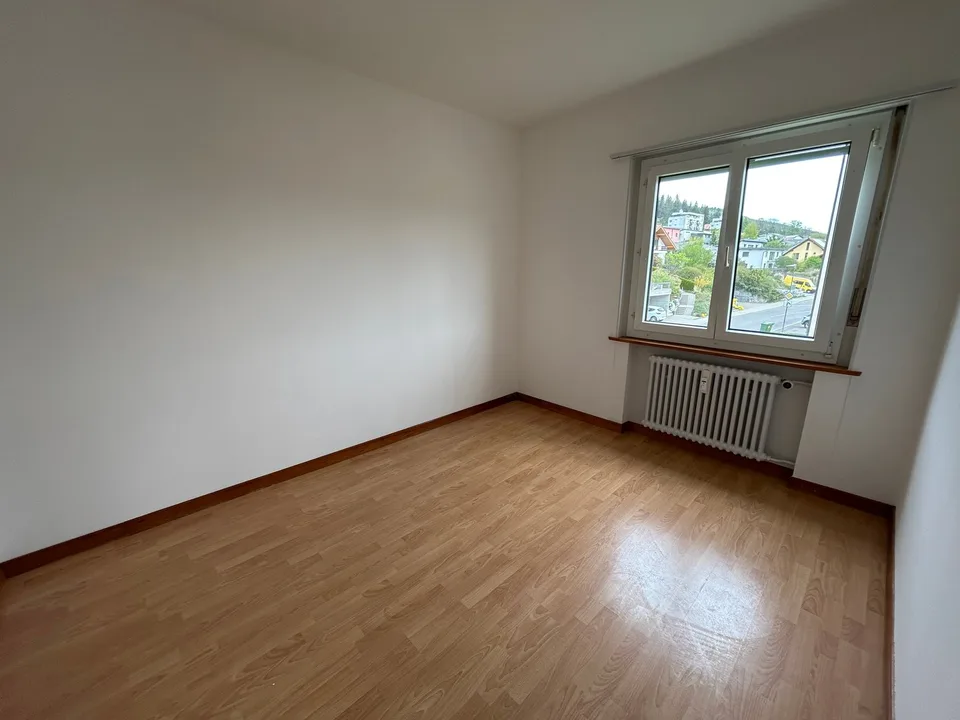 In affitto: bello appartamento 3.5 locali con balcone - Rue 26-Mars 34, Tramelan