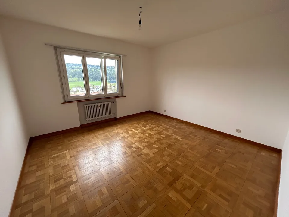 Zu vermieten: 3-Zimmer-Wohnung - Rue du Midi 34, St-Imier – Foto 8 von 16