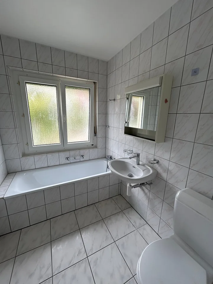 In affitto: bello appartamento 3.5 locali con balcone - Rue 26-Mars 34, Tramelan