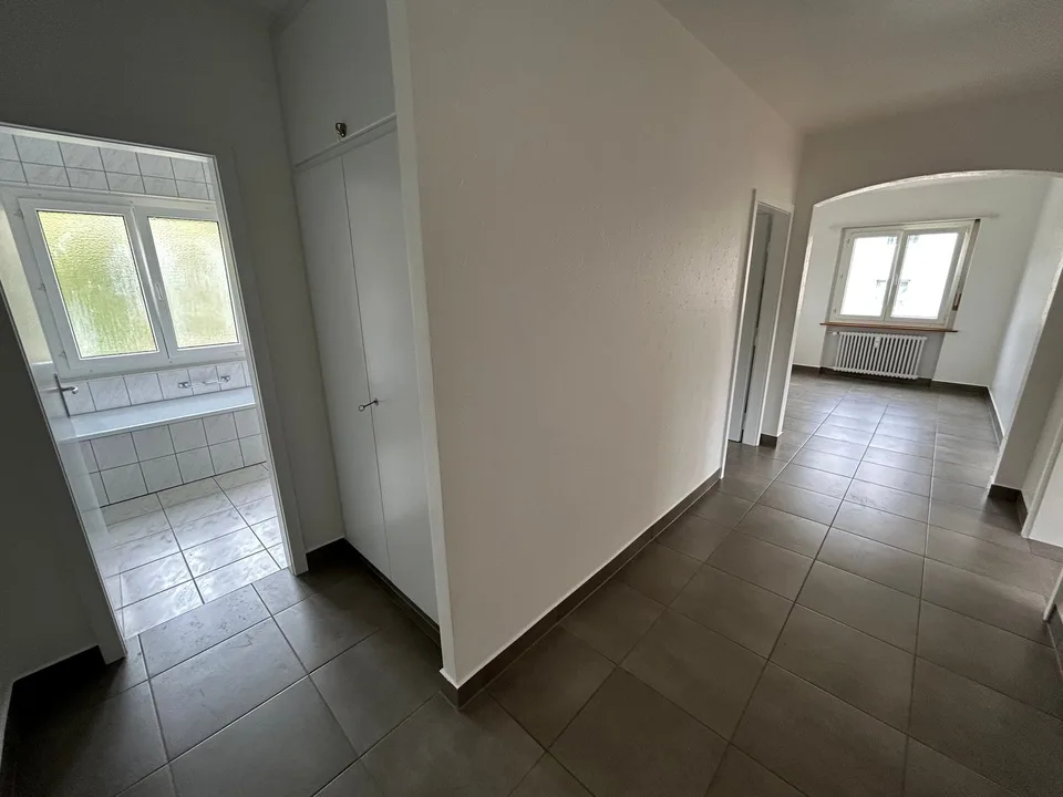 Zu vermieten: 3-Zimmer-Wohnung - Rue du Midi 34, St-Imier – Foto 7 von 16