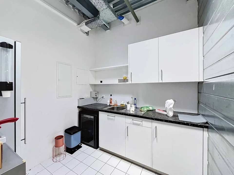 Ungefähr 765m2 für Ihr zukünftiges Unternehmen - Industrielle 11 – Foto 10 von 12