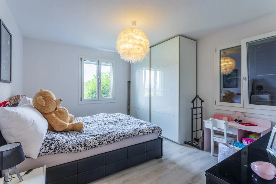 Helles 4.5-Zimmer-Wohnung mit Balkon und Parkplatz in Onnens