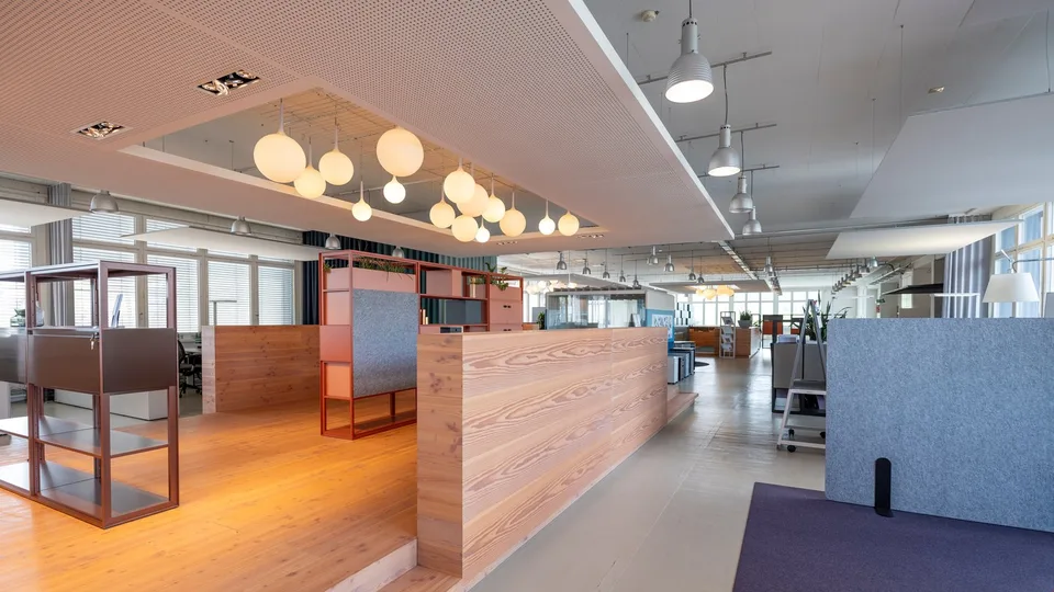 Votre nouveau local commercial en centre-ville avec vue ! – photo 8 sur 11