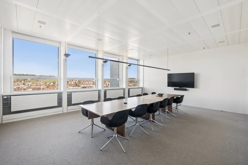 "Wintower" - Arbeiten über den Dächern von Winterthur! – Foto 8 von 13