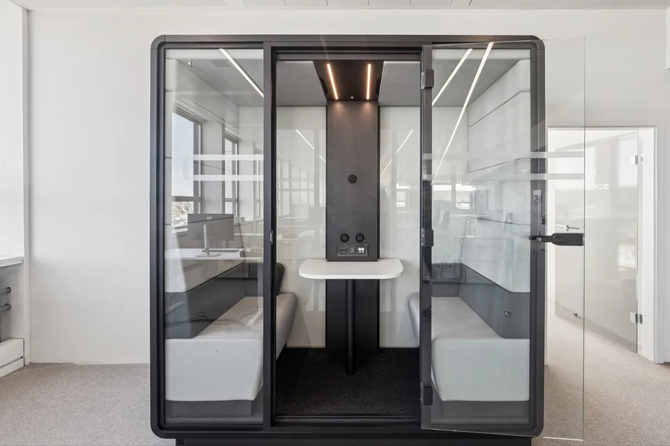 "Wintower" - Arbeiten über den Dächern von Winterthur! – Foto 11 von 13