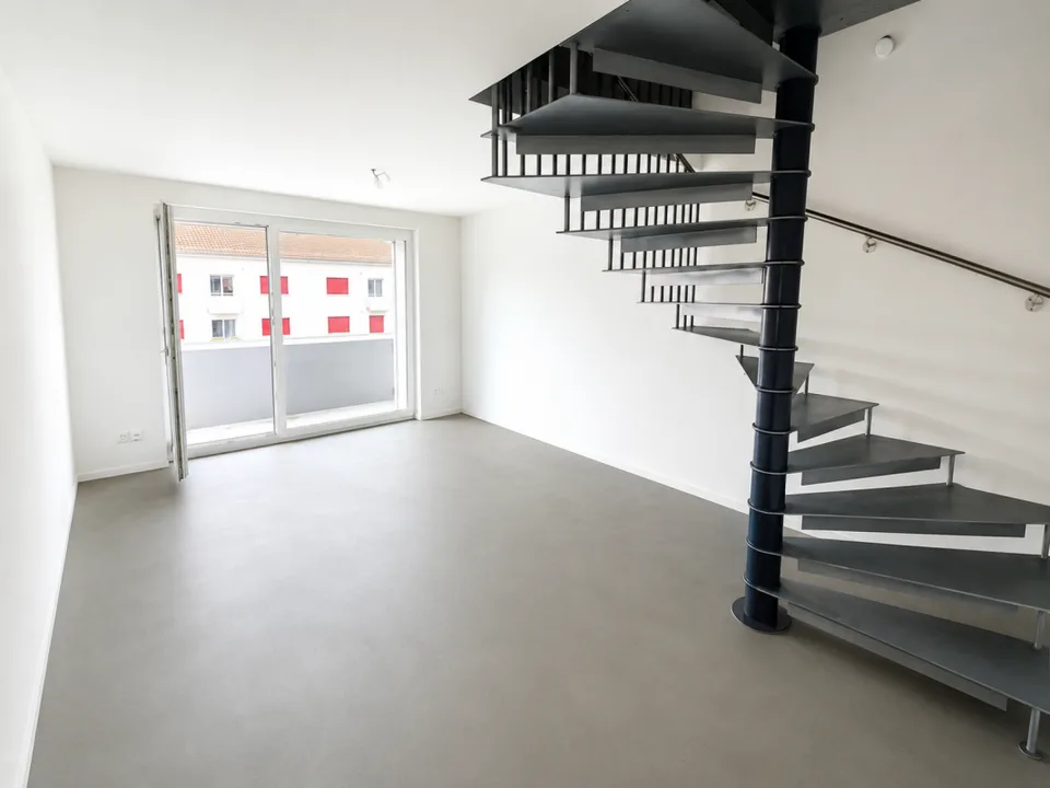 Grosszügige Maisonette-Dachwohnung an ruhiger Lage