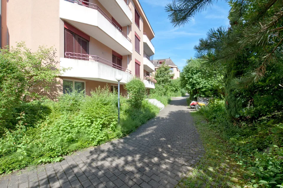 Bastelraum an ruhiger Lage