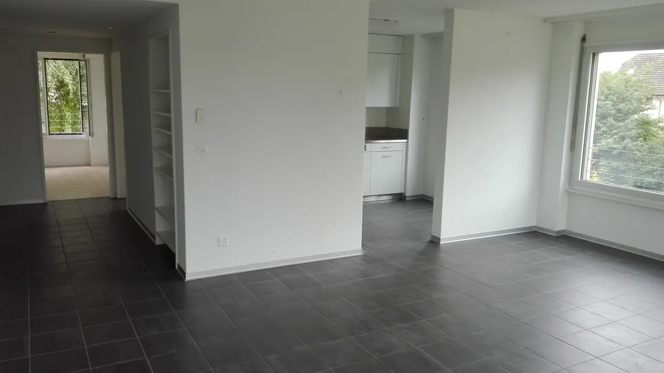 Modern 4.5-room apartment with balcony for your family