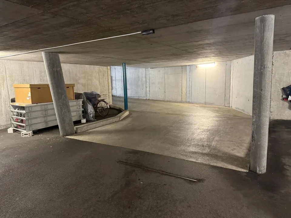 Einstellhallenplatz in Ittigen zu vermieten
