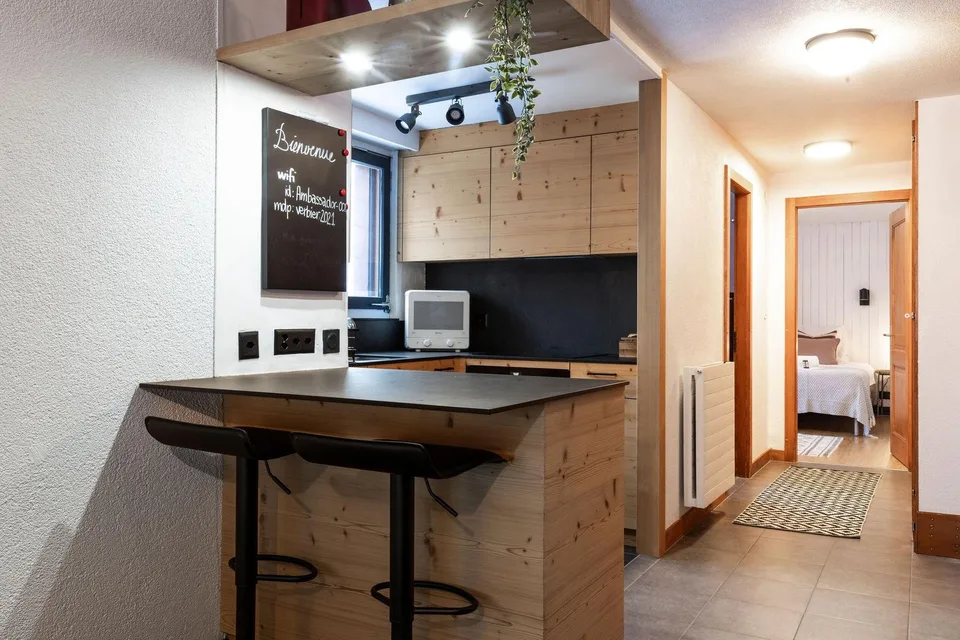 Affitto estivo disponibile fino al 30 novembre 2026 - Delizioso appartamento 1 camera con balcone nel cuore di Verbier