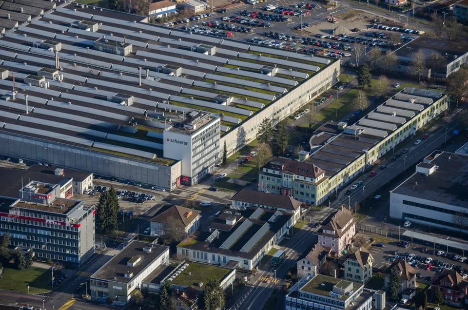 Commercial/Storage spaces on the Riverside area 1,000m2 - 3,000m2