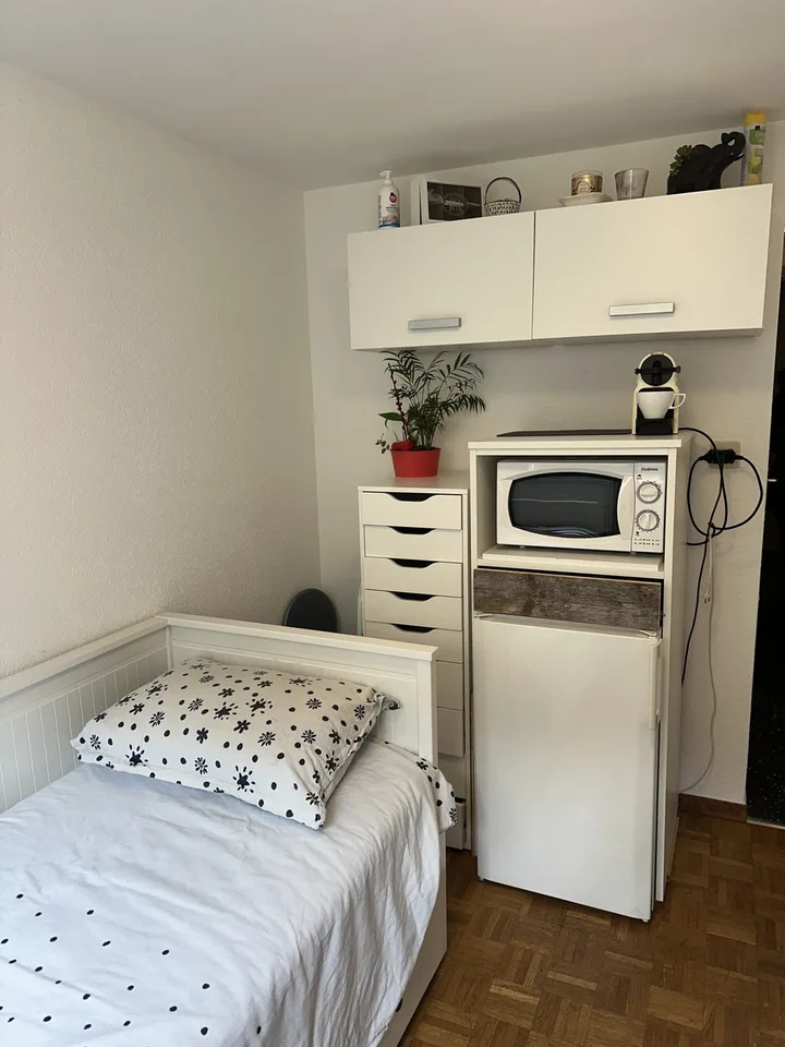 Kleines Studio nahe dem Zentrum von Crans