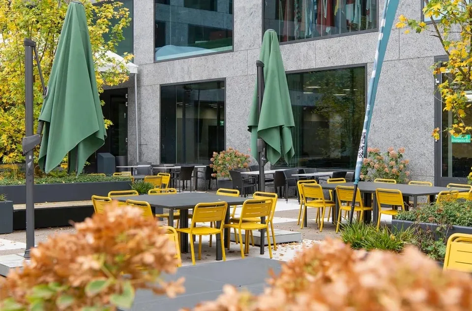 1'510m2 di spazio per uffici su un piano alla stazione di Altstetten