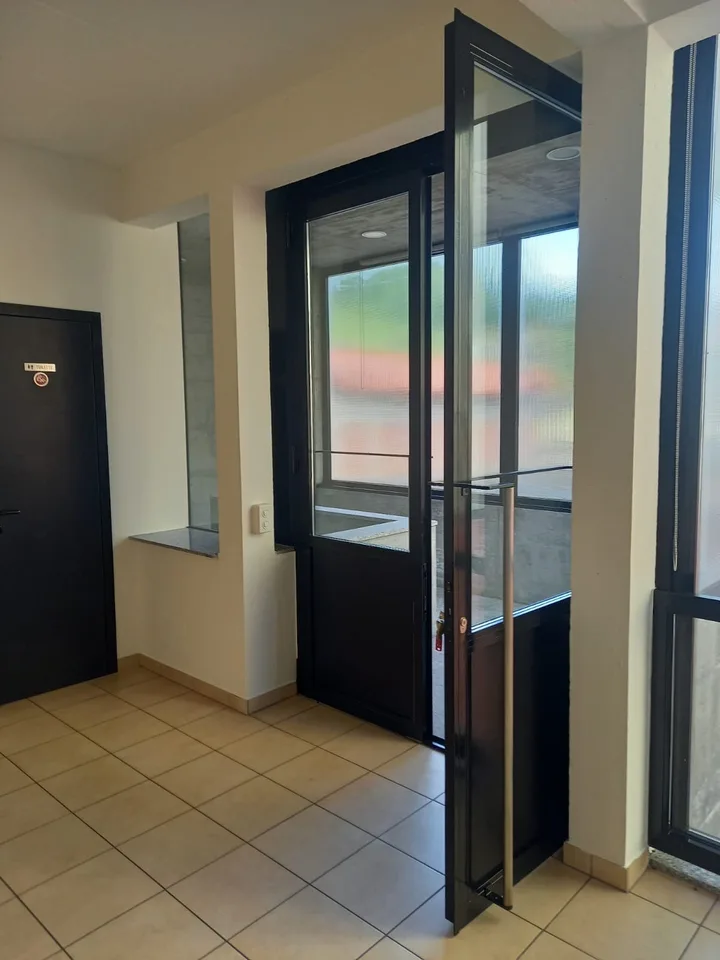 AFFITTASI UFFICIO / STUDIO OPEN SPACE A MENDRISIO – foto 6 di 8
