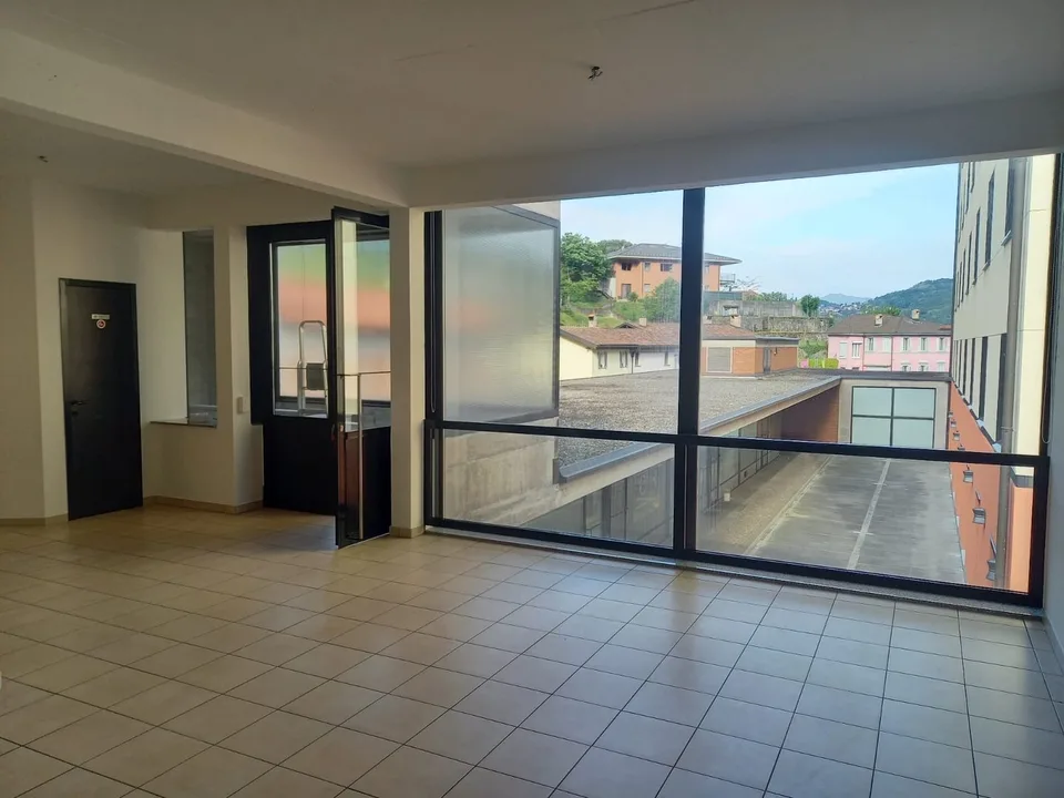 AFFITTASI UFFICIO / STUDIO OPEN SPACE A MENDRISIO