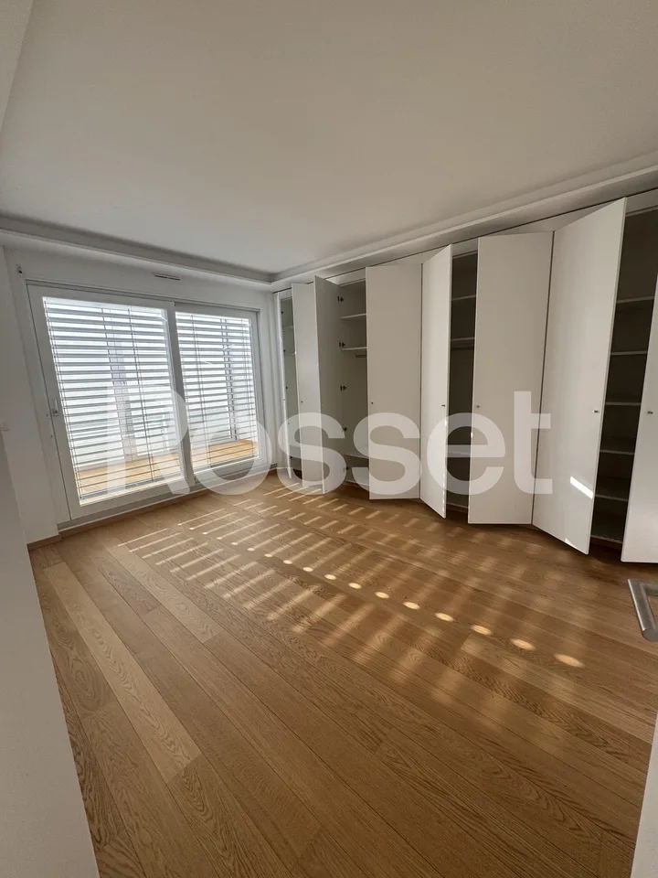 Wohnung mit 5 Zimmern im 6. Stock, ca. 220 m2