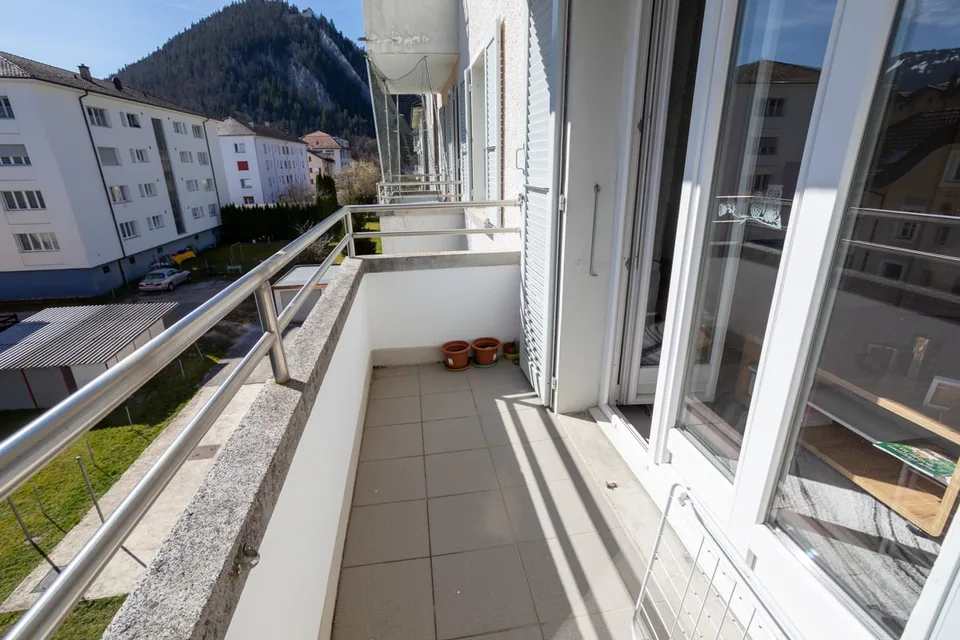 Appartamento luminoso di 5,5 locali con balconi in un edificio con ascensore – foto 15 di 16