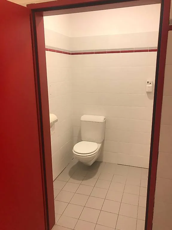 Miete in Cadenazzo Gewerbefläche mit Auslage (120mq)