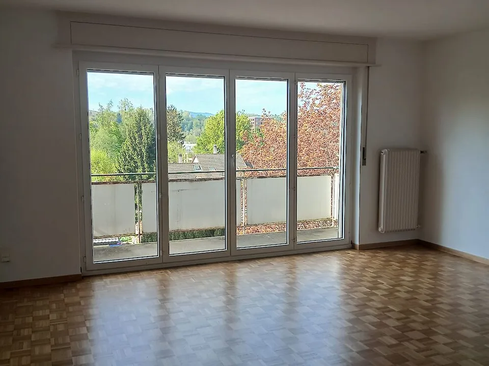 Geräumige 4.5-Zimmerwohnung im 3. Stock