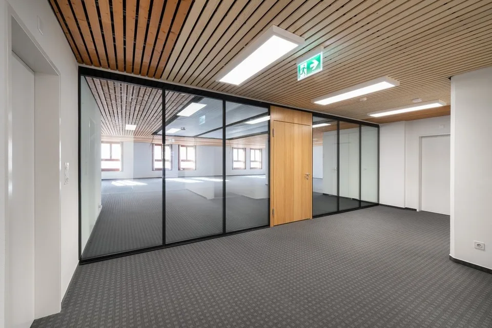 Bureau situé au 2e étage - Grand Rue 122/124, Tramelan