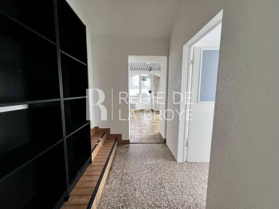 Administrative/Office 140 m2 in Estavayer-le-Lac – photo 8 of 17