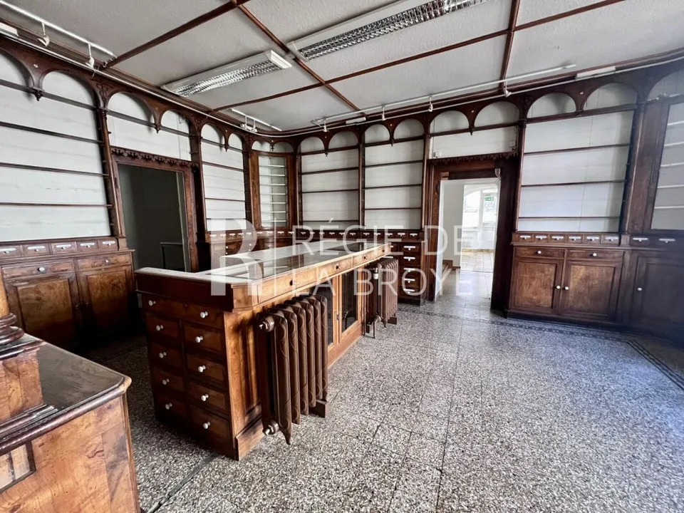 Administrative/Office 140 m2 in Estavayer-le-Lac
