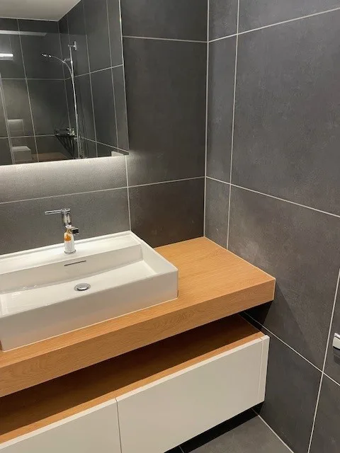 Atelier inkl. Dusche/WC ca. 42m2 zu vermieten