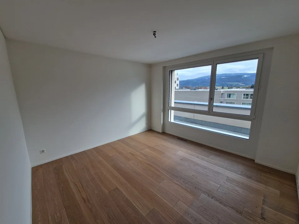 Prächtiges helles Dachgeschoss mit Terrasse – Freie Sicht im Zentrum von Delémont – Foto 7 von 12