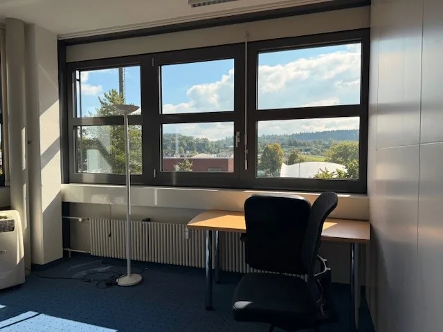 À emplacement idéal : locaux commerciaux polyvalents (bureau/cabinet) dans un emplacement central à Soleure