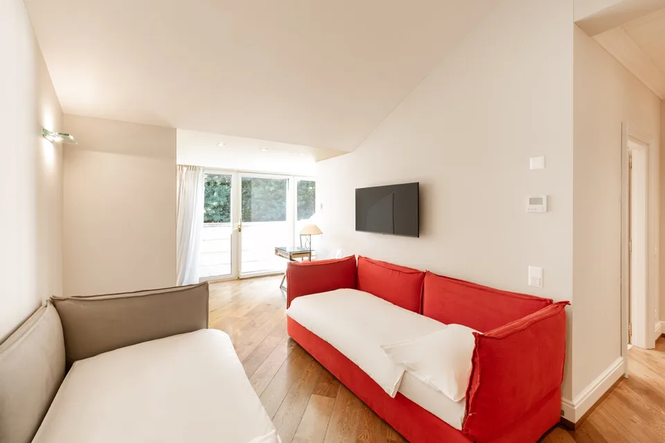 COLLINA D'ORO - ATTICO ARREDATO CON SERVIZI ALBERGHIERI, VISTA PANORAMICA (rif. 701) – Foto 13 von 21
