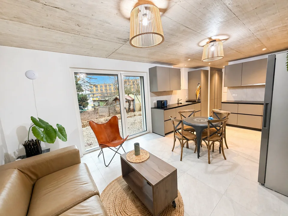 Nouvelle colocation haut de gamme - Chambres meublées avec balcon et terrasses à 2 pas de la gare de Châtel-St-Denis
