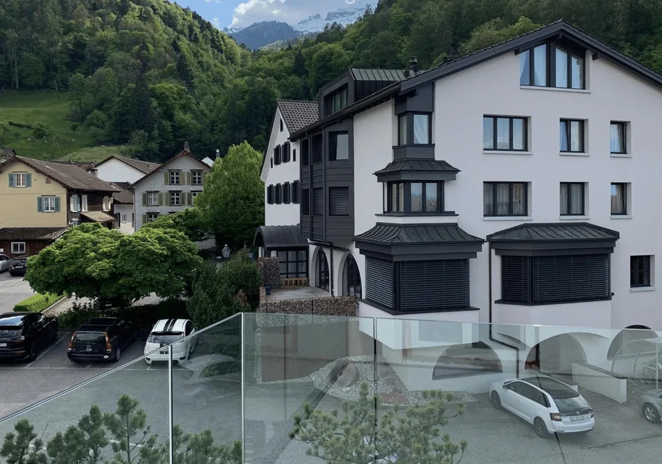 Moderne exklusive Loft-Wohnung mit Charme und Bergblick in Sevelen