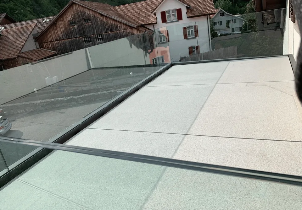 Appartement loft moderne et exclusif avec charme et vue sur les montagnes à Sevelen – photo 27 sur 30