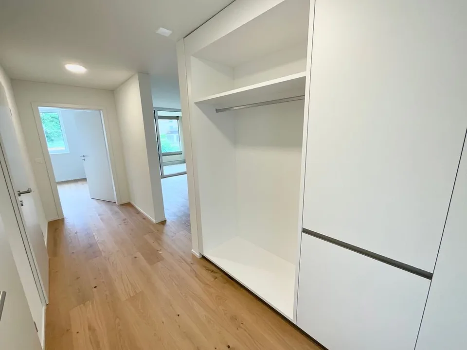 Neue 2.5-Zimmer-Wohnungen mit Loggia - Moderner Komfort, Nachhaltigkeit und Lebensqualität im Herzen des Dorfes