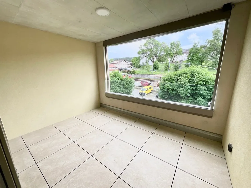 Neue 2.5-Zimmer-Wohnungen mit Loggia - Moderner Komfort, Nachhaltigkeit und Lebensqualität im Herzen des Dorfes