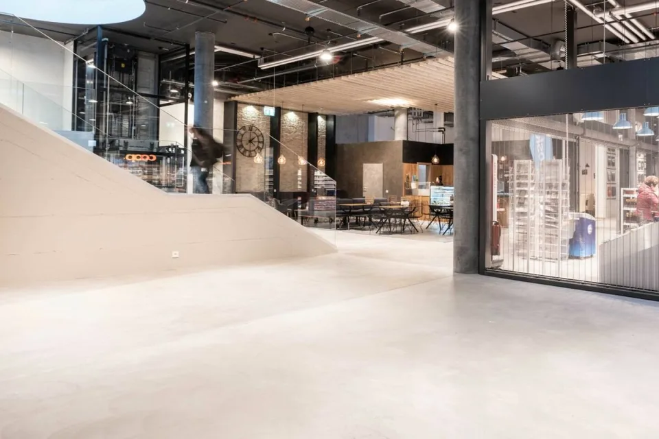 Spazio popup nella sala del mercato di Steinbock
